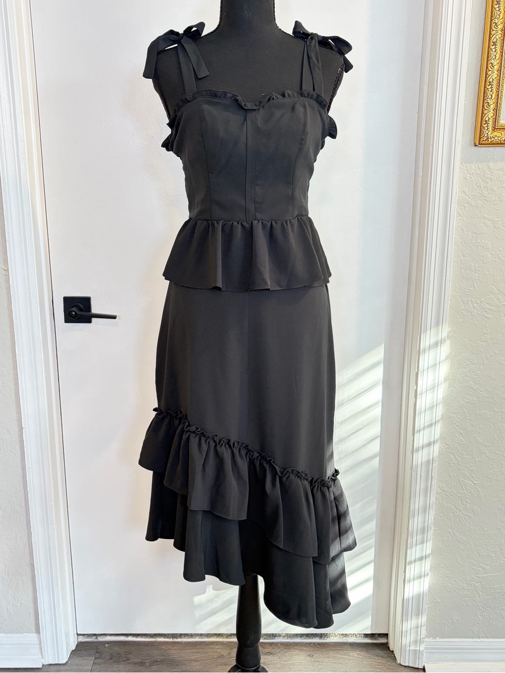 Sofia by Sofia Vergara 2 piece black skirt and top NWT size medium